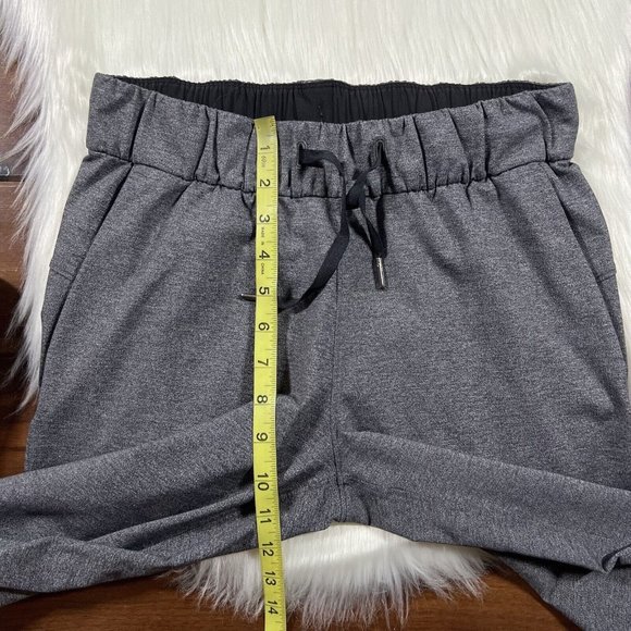 Lululemon Size‎ 4 Heathered Black Gray On The Fly Pants - Picture 4 of 11
